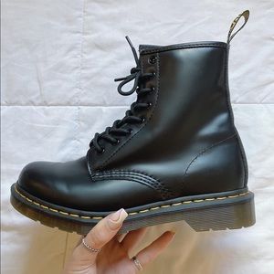 Doc Martens 1460 Smooth Boots!